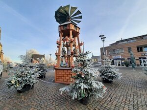 Bild vergr&ouml;&szlig;ern: Anhalten der Pyramide