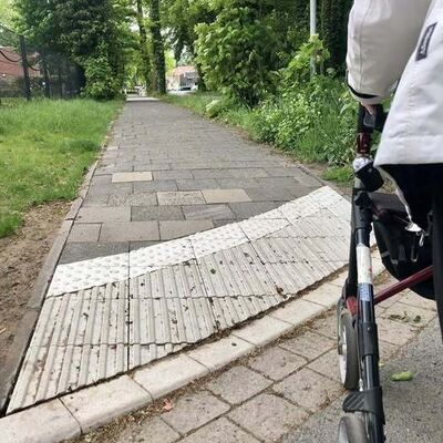 Bordsteine an der Funkenstiege abgesenkt