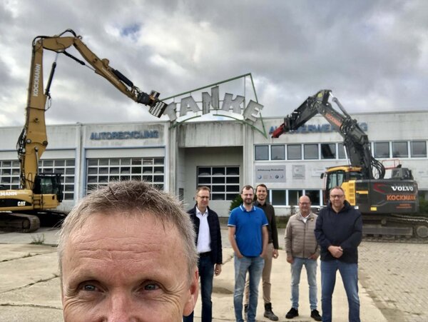 Bild vergr&ouml;&szlig;ern: Abrissarbeiten auf Tanke-Gelände